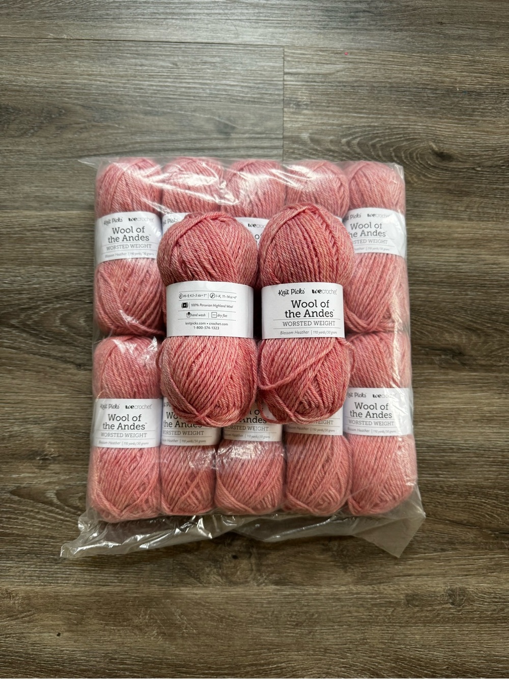 Wool Of The Andes Blossom Heather Worsted Weight Yarn 12 Skeins 110 Yds